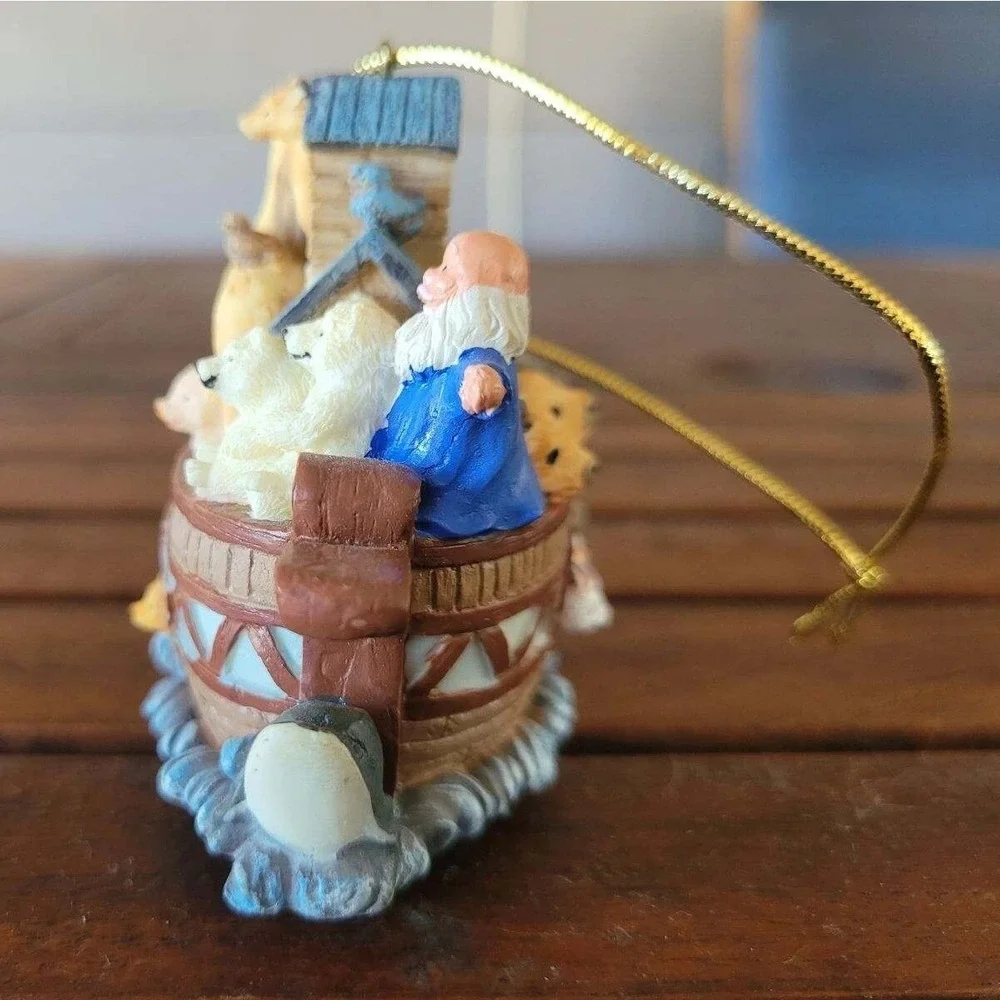 Avon Gift Collection‎ Noah's Ark Christmas Tree Ornament w Box